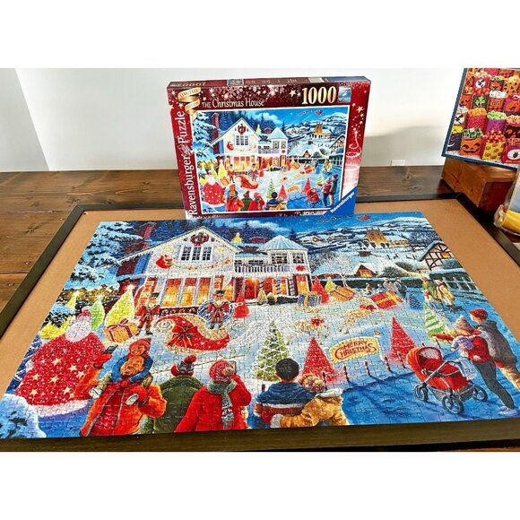 Ravensburger 1000pc The Christmas House 2021 jigsaw puzzle Complete - Picture 2 of 10